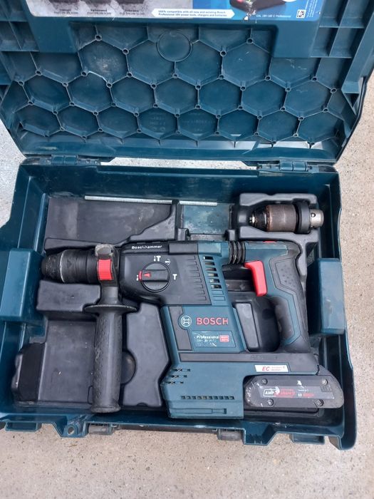 Vând rotopercutoare profesionale Bosch 18v și 36v