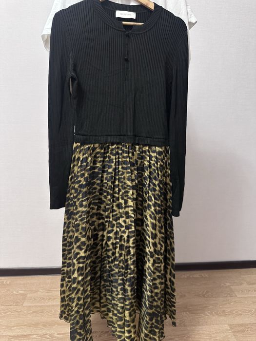 Платье от бренда Sportmax , Zara