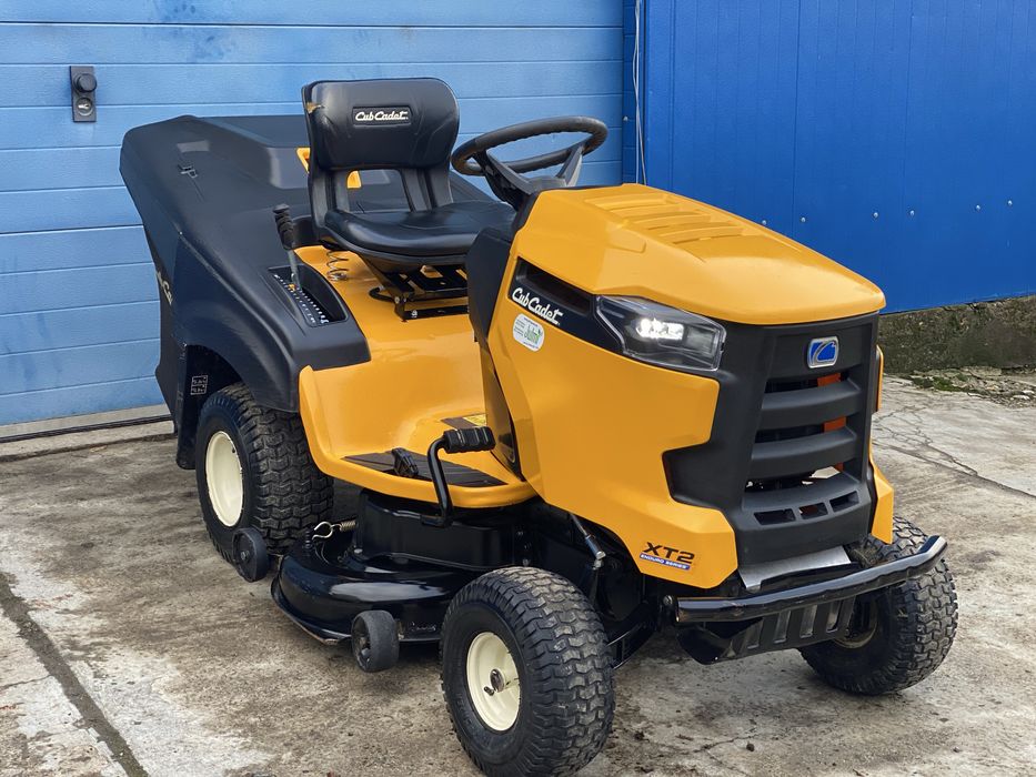 Vand Tractor/Tratoras profesional CUB CADET 23 cai ! Pret extrasezon!!