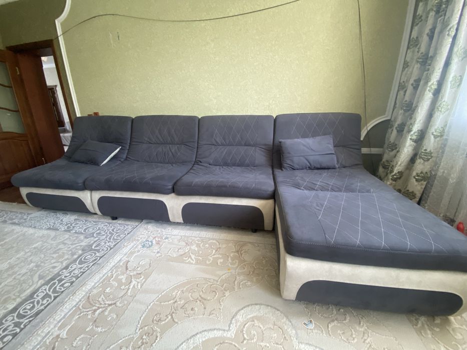 Продам удобный Диван Бозен