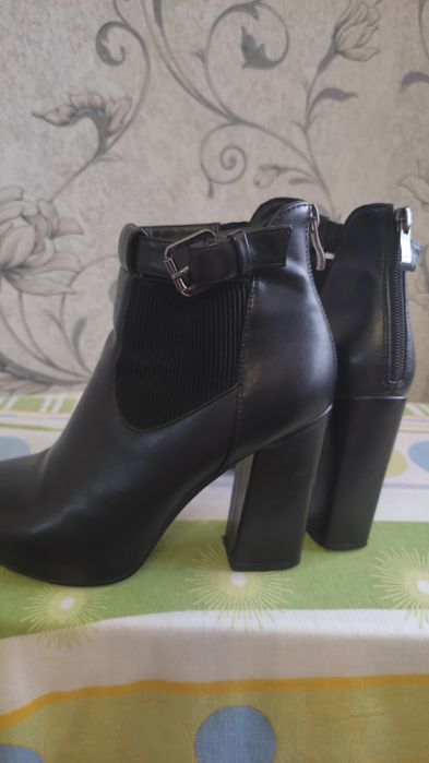 Ботинки демисезонные