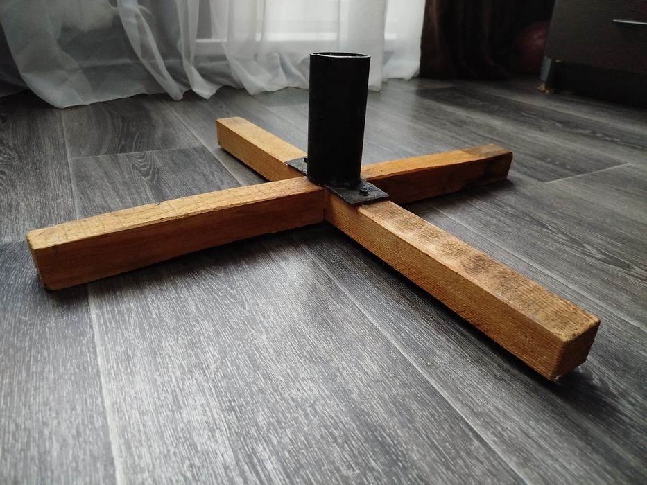 Крестовина для елки