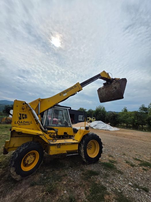 Vând încărcător telescopic JCB