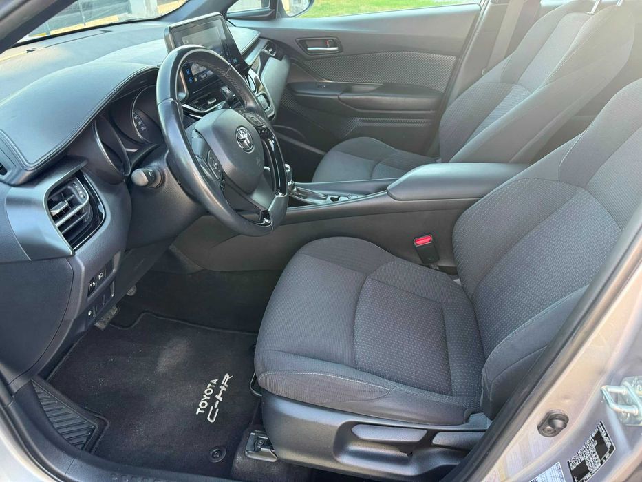 TOYOTA C-HR 1.8 Hybrid e-CVT  2018 LED Camera Automată