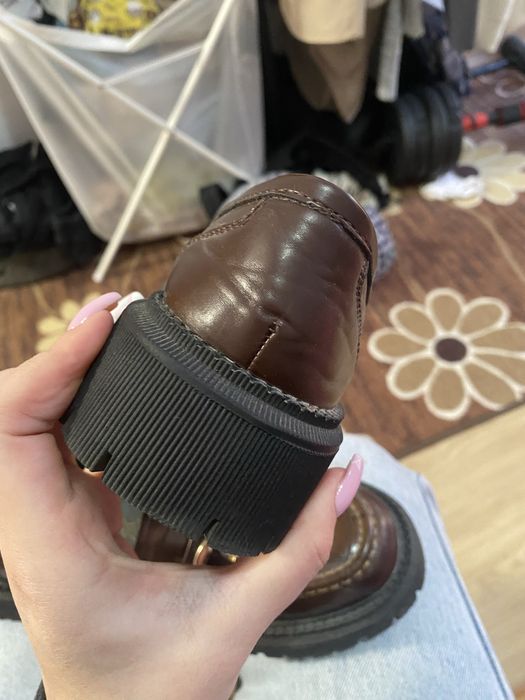 Продавам обувки Tendenz