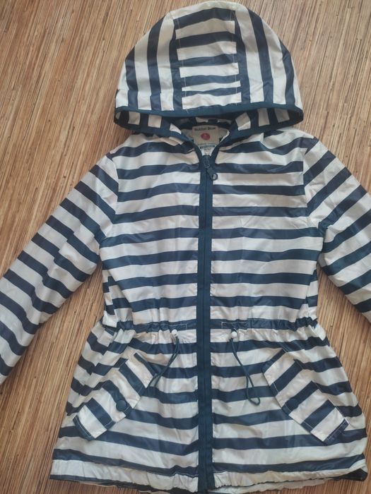 Ветровки  продам