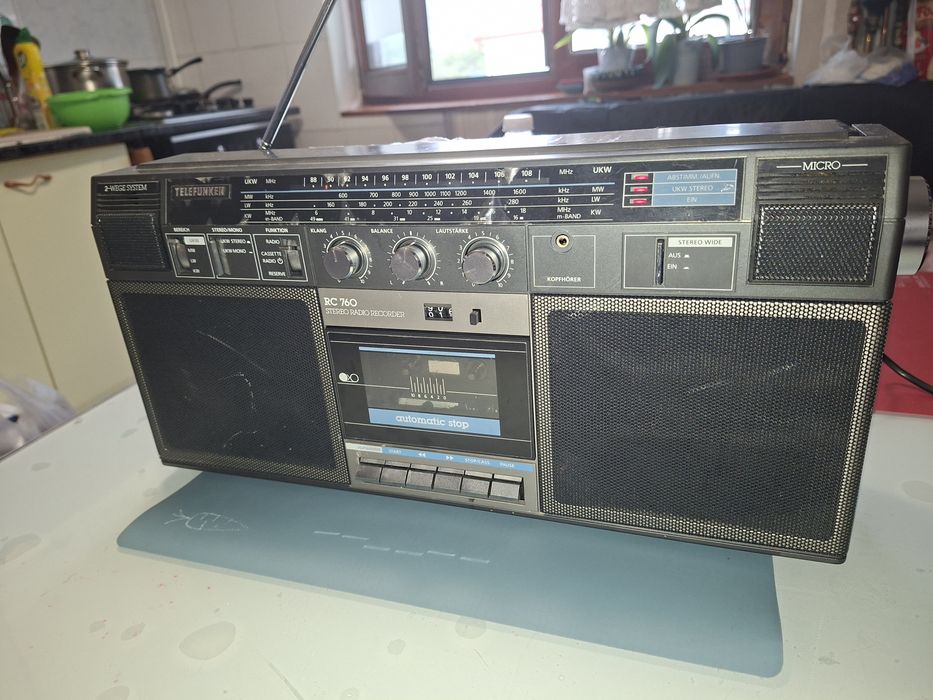 Telefunken RC760, Radiocasetofon Stereo ,Germany 1987,  radio 4 benzi, funcțional, 2 Way Speakers