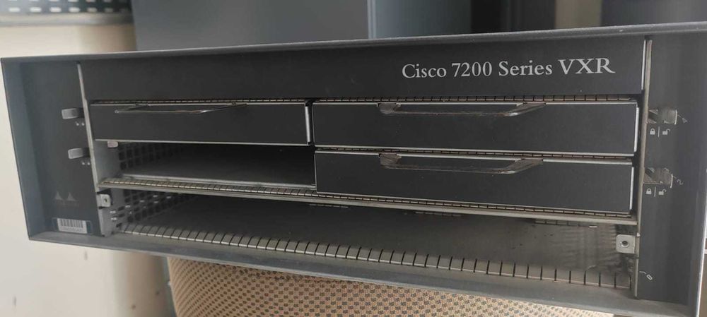 Cisco 7206VXR + NPE-G2 – Router Enterprise 2Gbps – Gigabit, BGP, MPLS