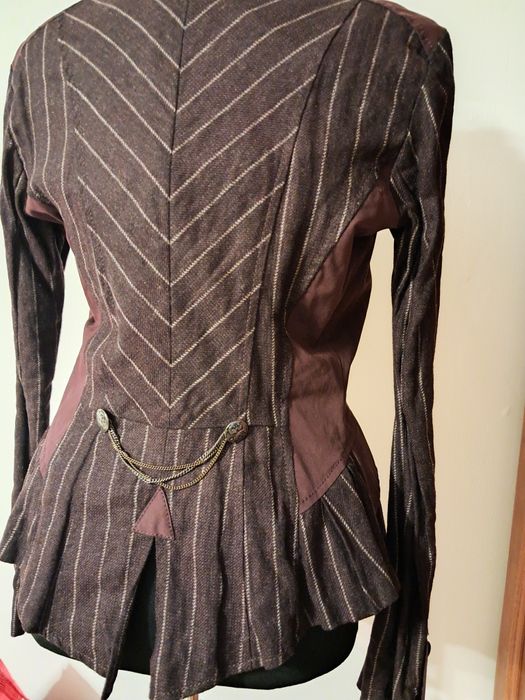 Sacou captusit din stofa