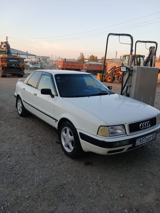 Продам Ауди 80 B4