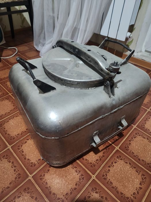 Алюминиевая емкость пищевая