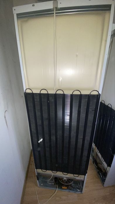 Продам холодильник Indesit в очень хорошем состоянии.