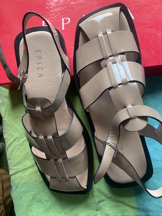 Vand sandale Epica noi in cutie, nr 37 din piele lacuita