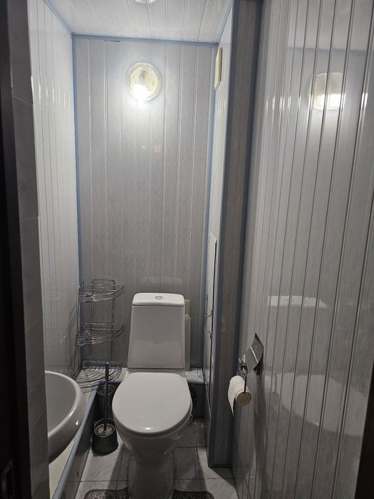 2/2/5 Экобазар (напротив) Феруза-2. Все раздельно,всё есть. Маклер