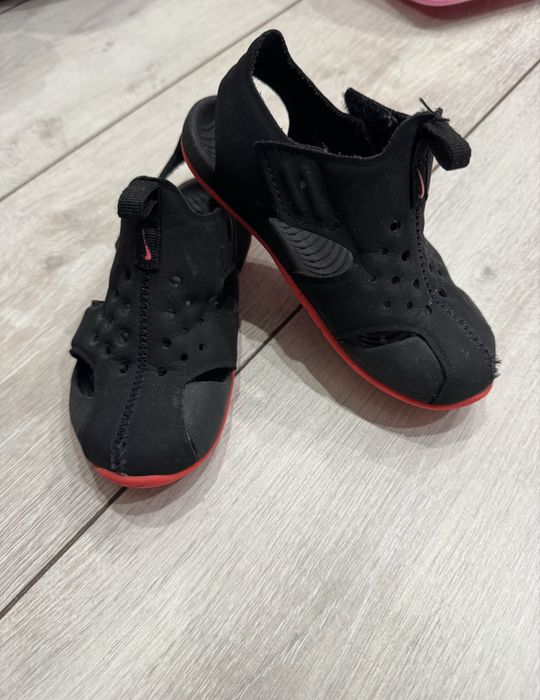 Детски сандали Nike 26