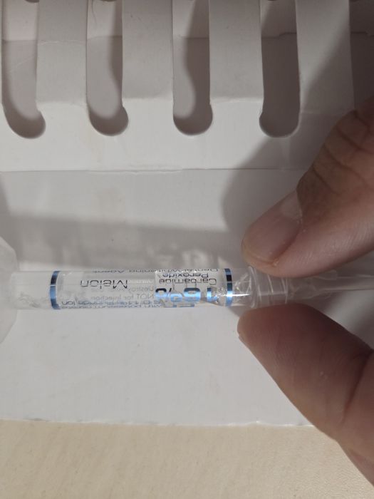Opalescence gel albire pentru dinți în gutiera