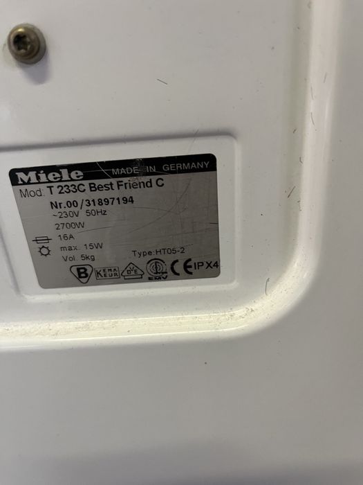 Uscator rufe Miele