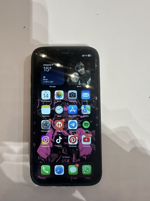 Iphone xr 64gb продам