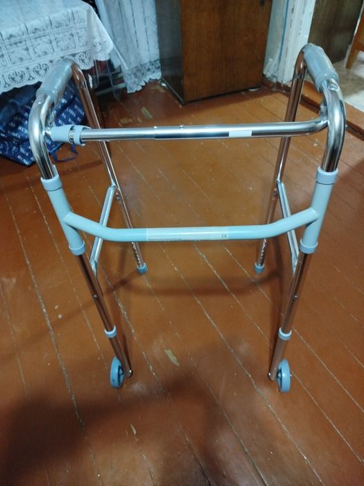 Ходунки медицинский