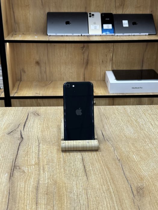 Iphone Se 128 gb 77%