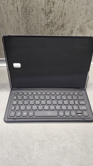 Samsung Galaxy Tab S4 + оригинална клавиатура + кутия