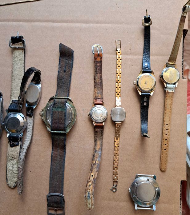 Часовници  - съветски с позлата,Кировски,Anker,Omega,Omax,Rolex.