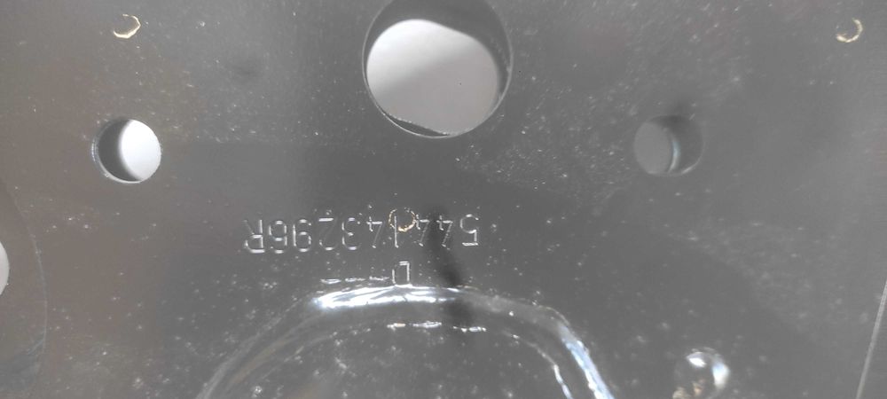 Подрамник, балка на ларгус