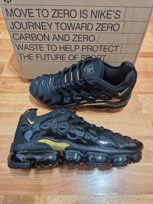 Adidasi Vapormax plus