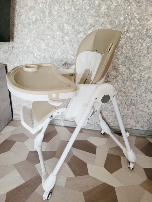 Складной стульчик для кормления Skillmax