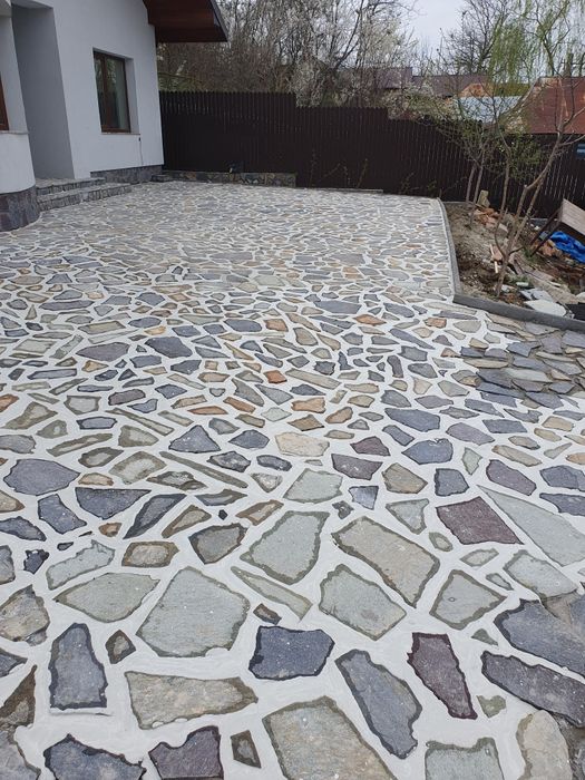 Pavaje din piatră naturală 100%