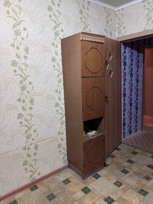 Отдам бесплатно ретро мебель