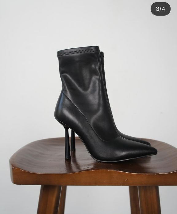 Продам обувь ботильоны на шпильке