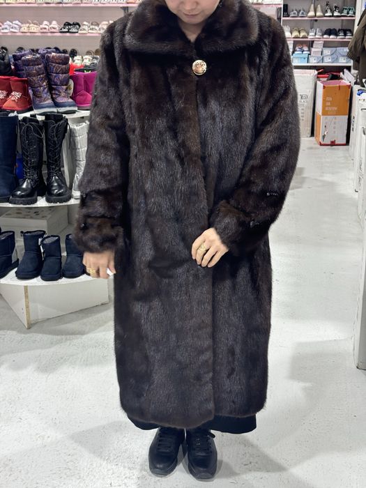 Продам норковую шубу