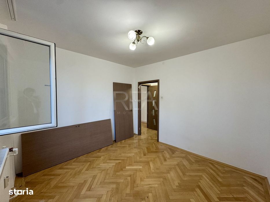 2 camere renovat, vedere pe spate, Mihalache