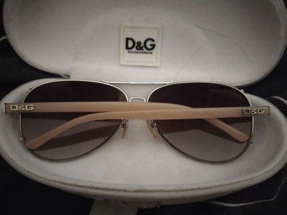 Очки солнцезащитные