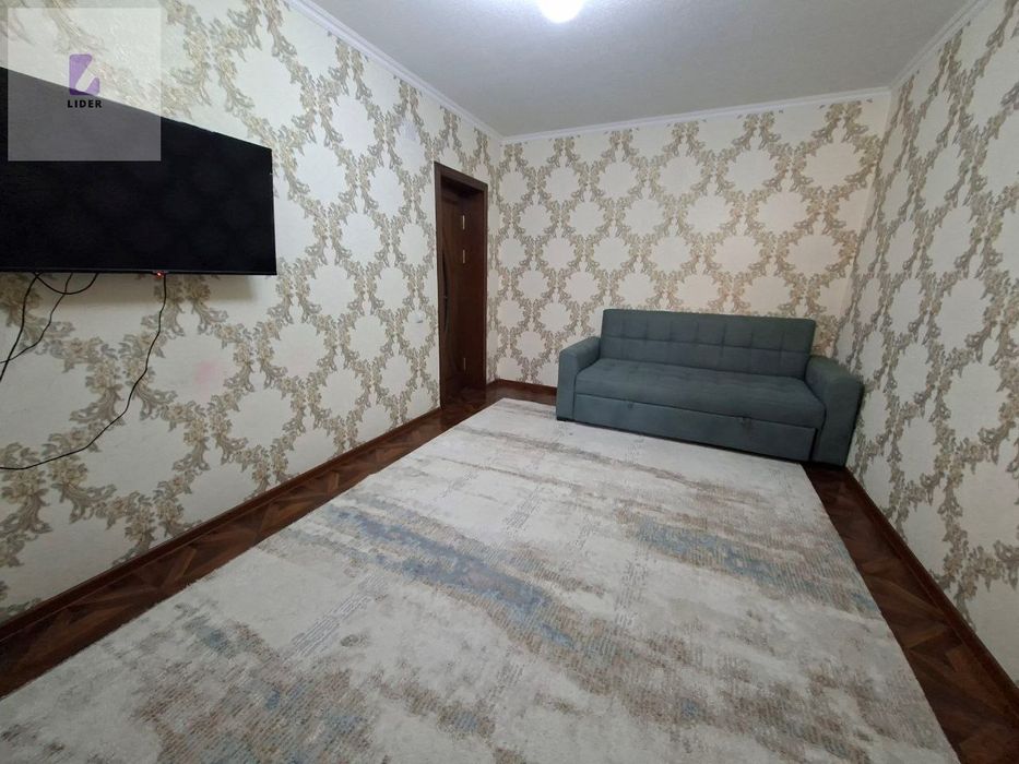 Продается 2 х комнатная квартира. Срочно. Мархабо