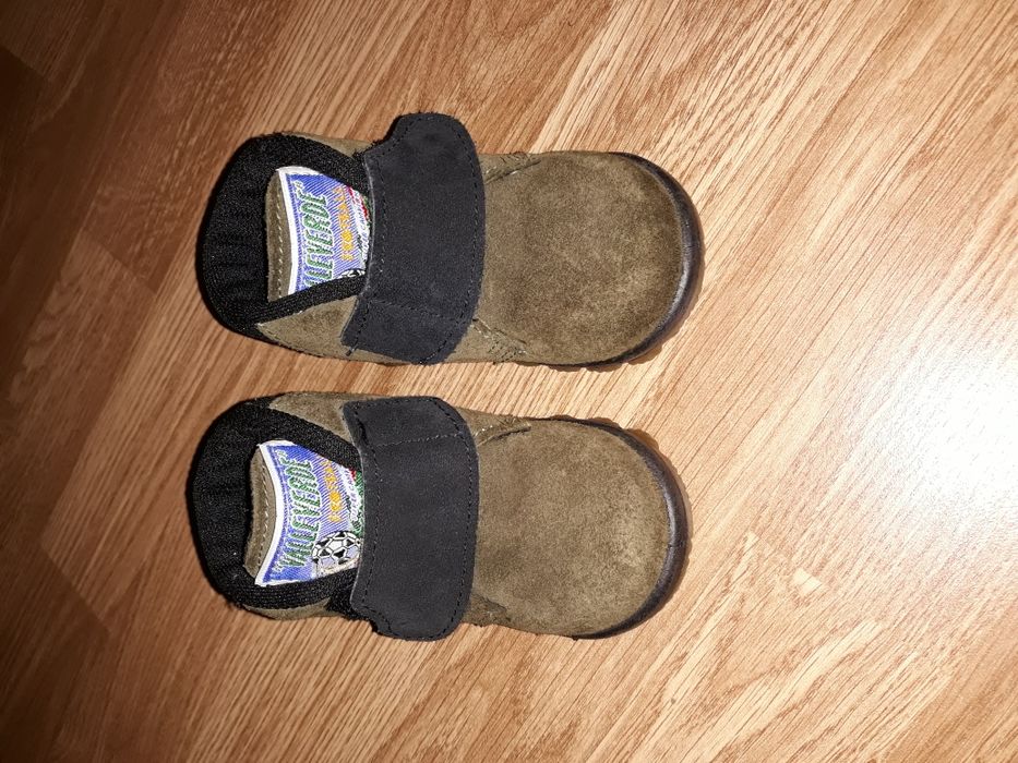 Детски обувки нови