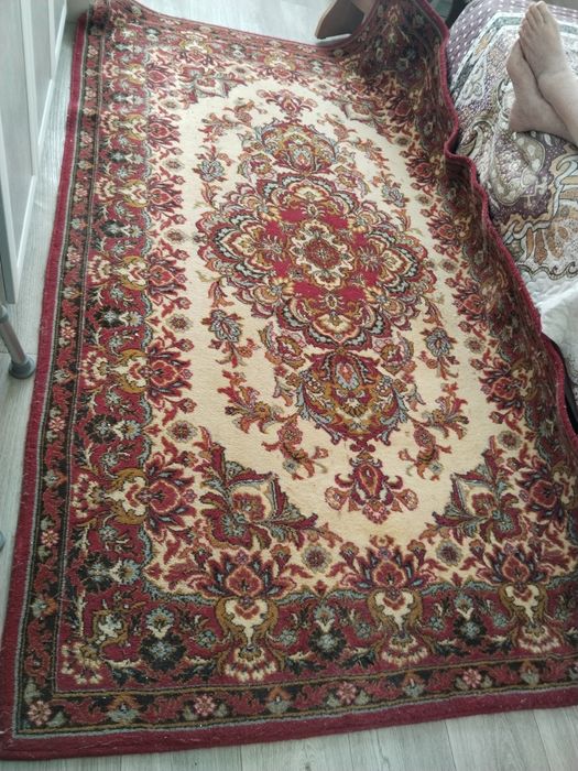 Продам ковёр б/у
