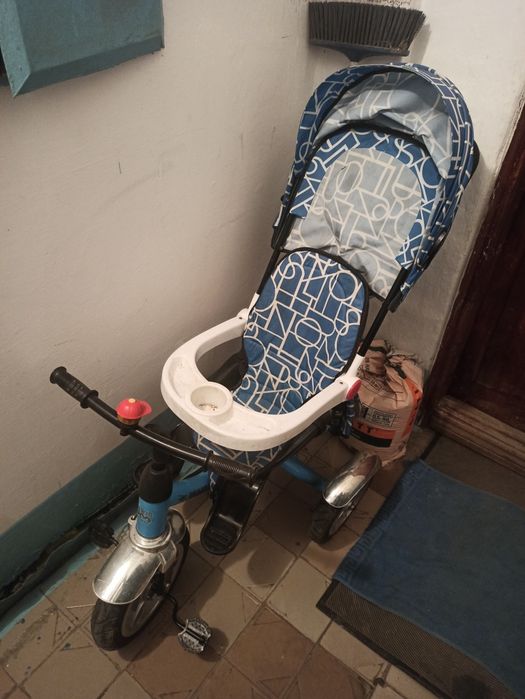 Трёхколёсный велосипед