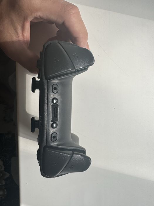 Джойстик SteelSeries Stratus+