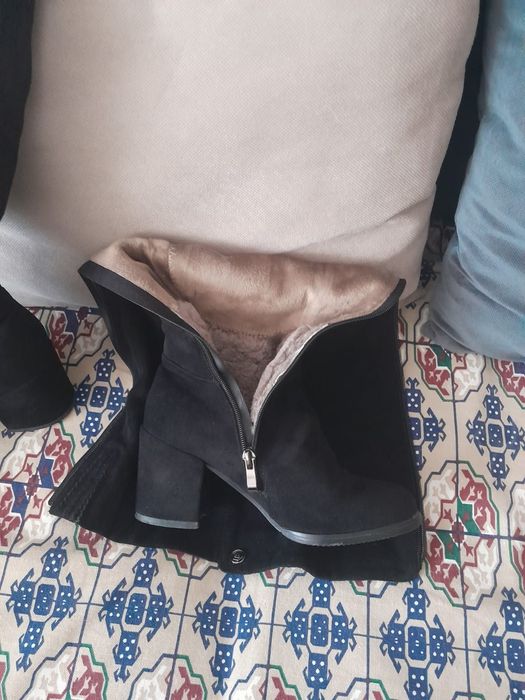 Зимние женские сапоги