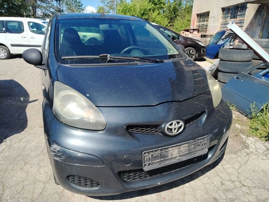 Toyota Aygo 1.0 бензин 2009г. на части