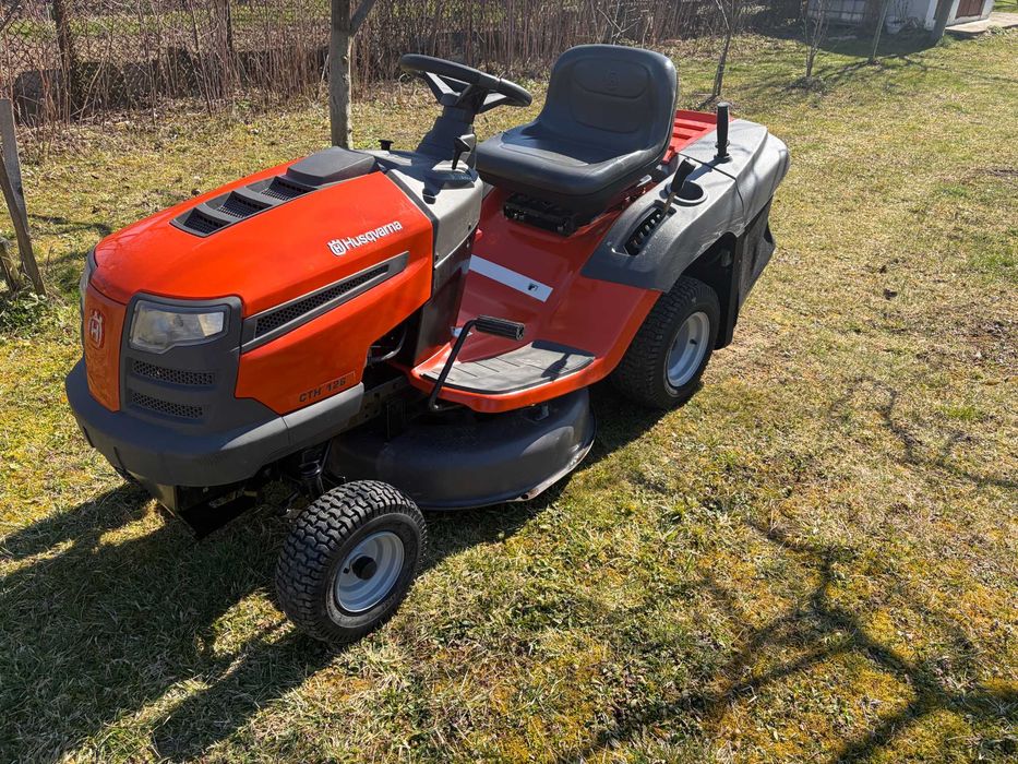 Tractoras Tuns Iarba/Gazon*Husqvarna*