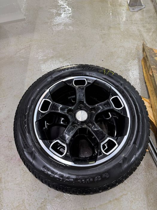 Продам диски с резиной
205/60/R16
Разболтовка: 5×114.3
Без сварки
Сост