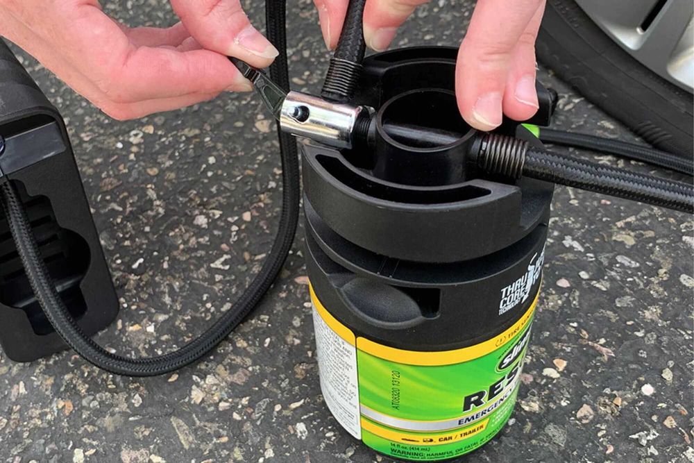 Slime ремонтен комплект за спукана гума с уплътнител 414ml и компресор 12V, 4 bar, 60 PSI