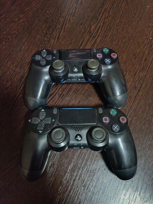 Оригинальные геймпады DualShock 4 для PS4 (Пара)