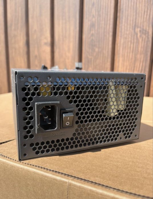 Sursă PC FSP Raider II 750W, 80+ Silver, Eficiență 88%