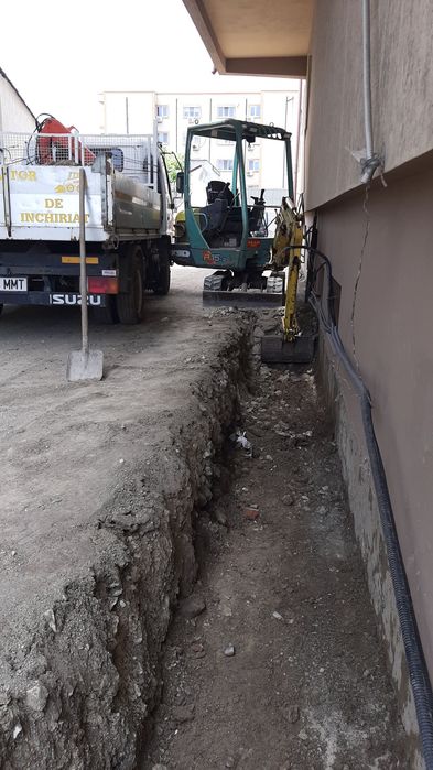 Bobcat sapaturi fundaţii santuri
