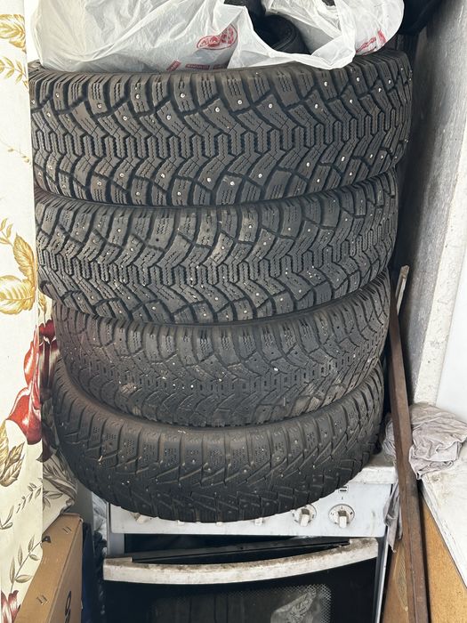 Продам зимние шины б/у самовывоз