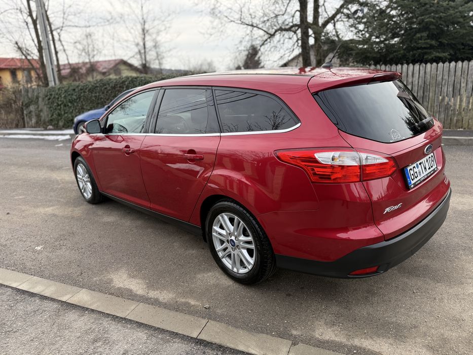 De vanzare Ford Focus 1.0 benzina Accept si variante +/-